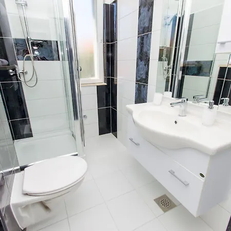 Ivana アパート トロギール