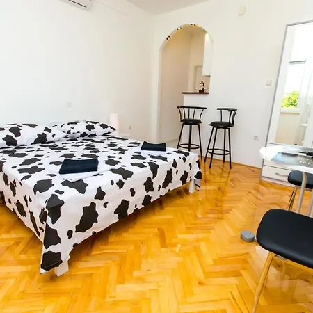 Διαμέρισμα Ivana Τρογκίρ