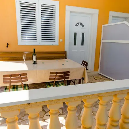 Διαμέρισμα Ivana Τρογκίρ