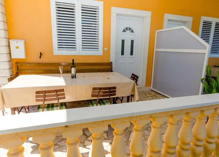 公寓 Ivana 特罗吉尔